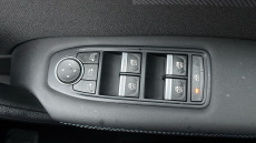 Renault Symbioz 1.6 E-Tech FHEV 145 Iconic Esprit Alpine 5dr Auto Hybrid Estate